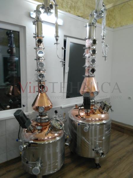 Aparat de distilare capacitatea de lucru 100/200 litri.